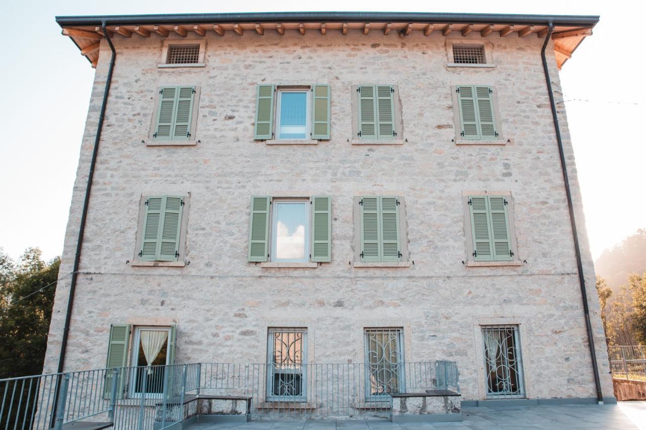 Ostello Casa del Parco dell'Adamello Cevo Esterno foto